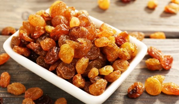 Zašto je dobro da jedete suvo grožđe?