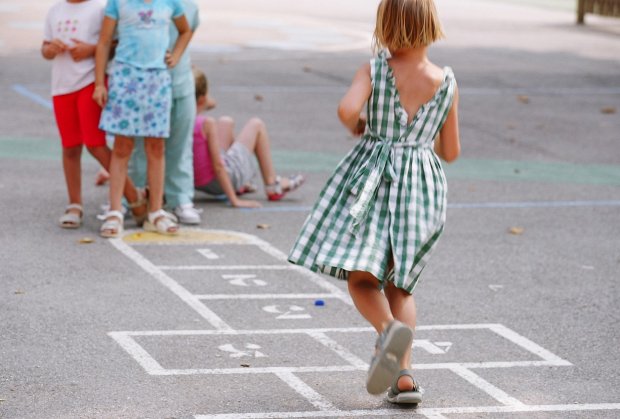 igraliste-park-skolice-deca-foto-profimedia-1472297236-979163