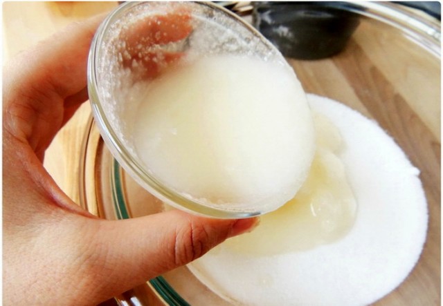 Mešavina ova 2 sastojka vraća sedoj kosi prirodnu boju